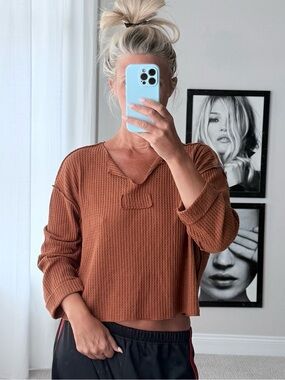 Altar'd State Ribbed Long-Sleeve V-Neck Henley in Burnt Orange